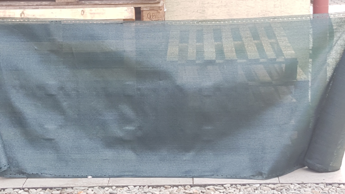 Stínící sítě na plot ŠEDÁ 1,5 x 50m stínění 95% (160g/m2)